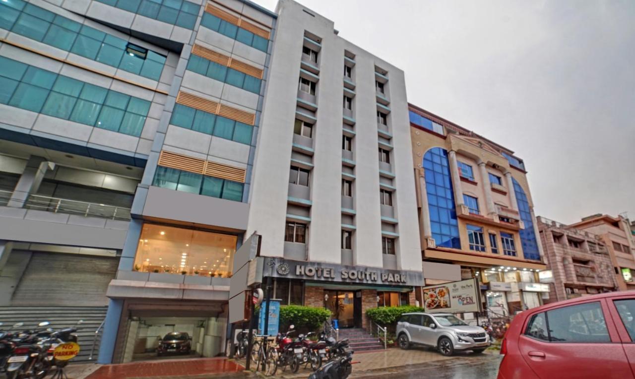 Hotel South Park Jamshedpur Buitenkant foto