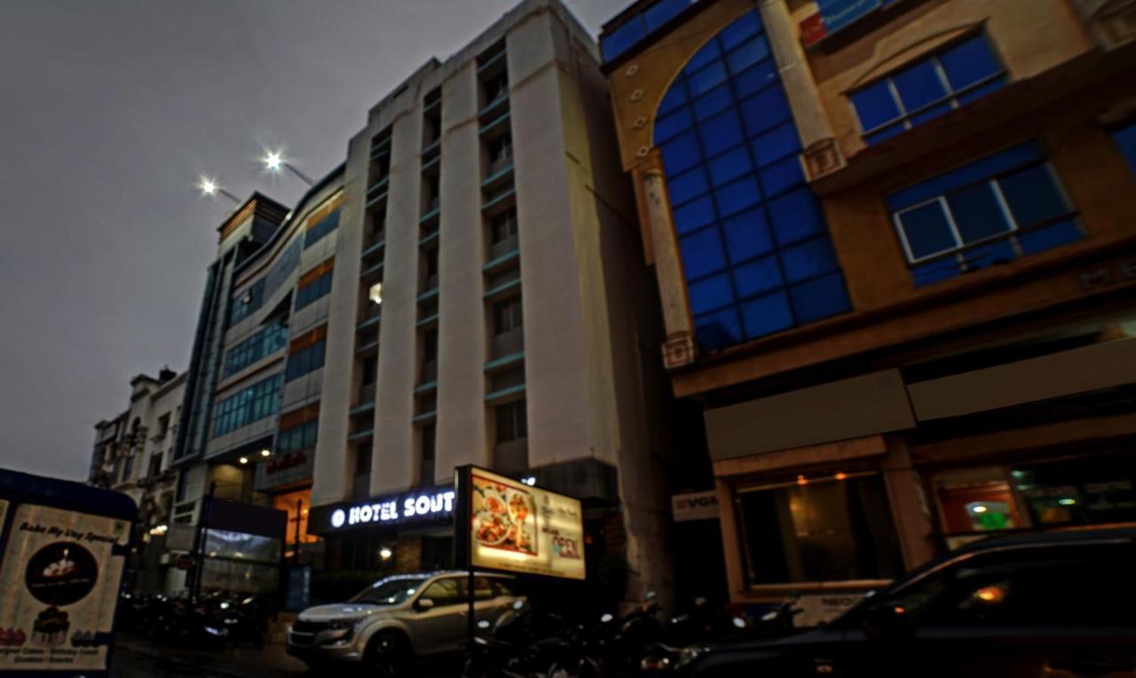 Hotel South Park Jamshedpur Buitenkant foto